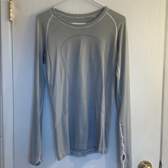 Lulu lemon size 8 long sleeve - Picture 1 of 5